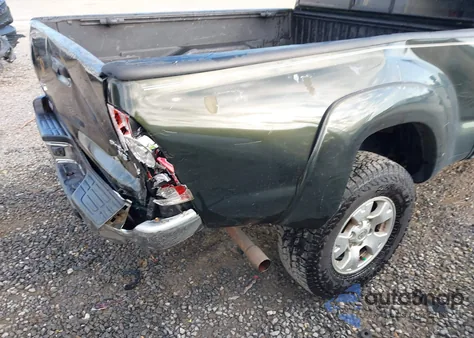 2013 Toyota Tacoma Prerunner V6 z USA, uszkodzony, nr VIN 3TMKU4HN7DM038557